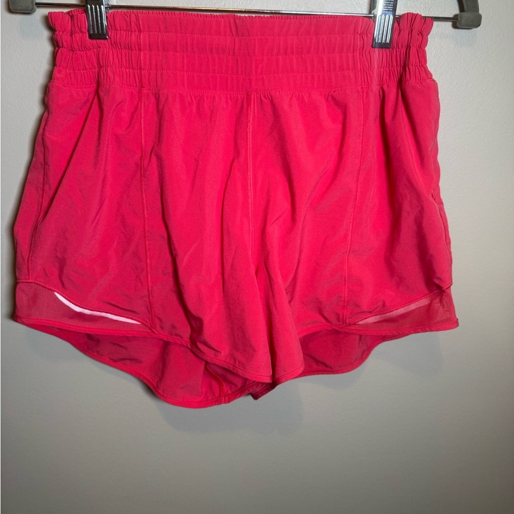 Lululemon Hotty Hot High-Rise lined short 4” size 8 color lip gloss